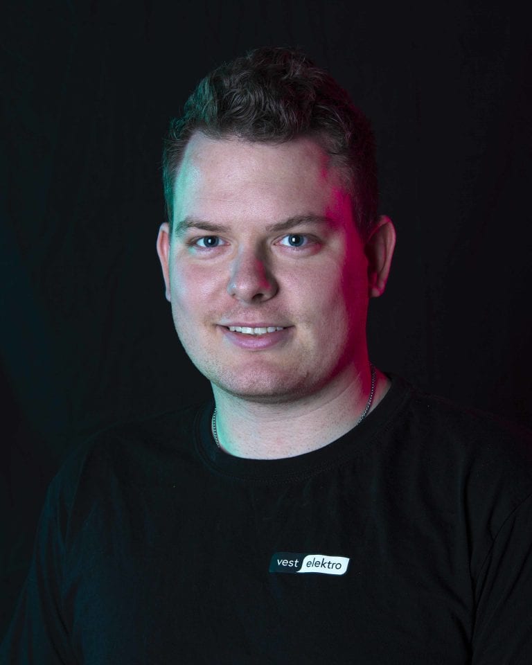 Eivind Høviskeland, Service og Brannmontør